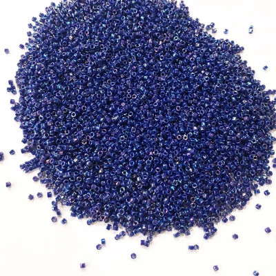 5 g Miyuki delica 11/0, bleu royal irisé