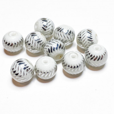 10 perles 8 mm, verre décor stries gris.
